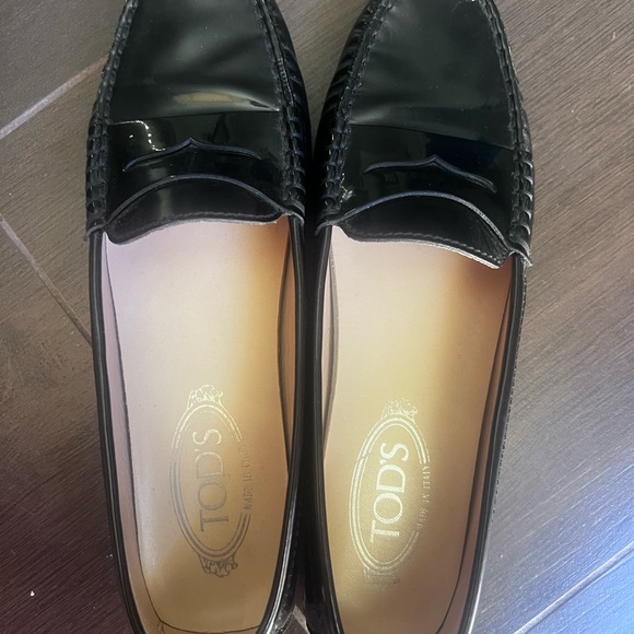 Tod's Women's Black Loafers